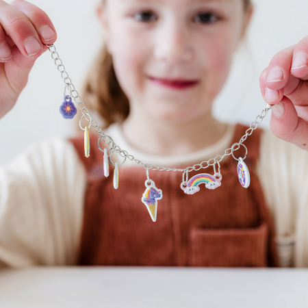 Set creativ DIY Bratari cu pandantive moi [5]