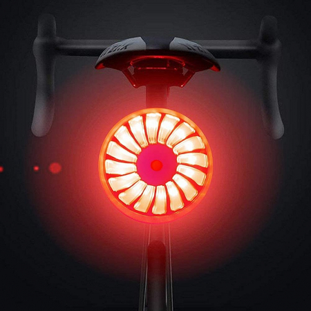 Sport & Activitati in aer liber - Stop Bicicleta Inteligent, 5 Moduri de Lumina, Senzor Franare, SMD LED, IP65 Rezistent la Apa si Praf, Incarcare USB, Aluminiu,  Negru