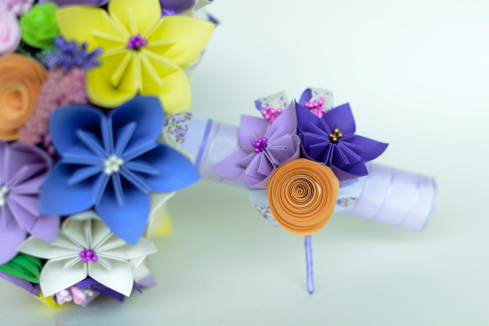 Cocardă nuntă - 3 flori hârtie - Diverse culori [2]