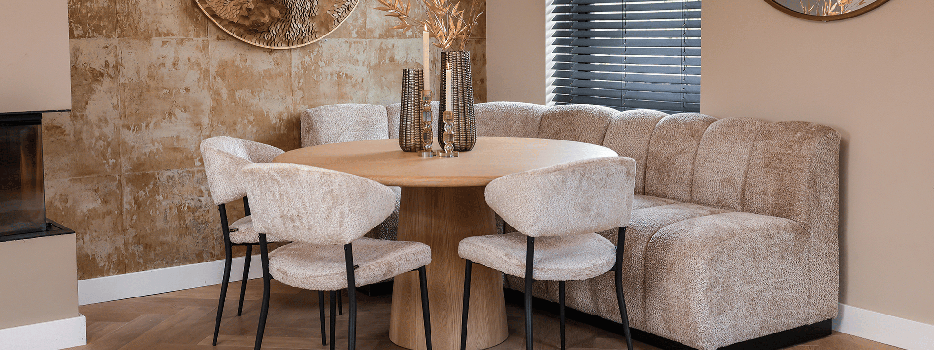 Dining desktop
