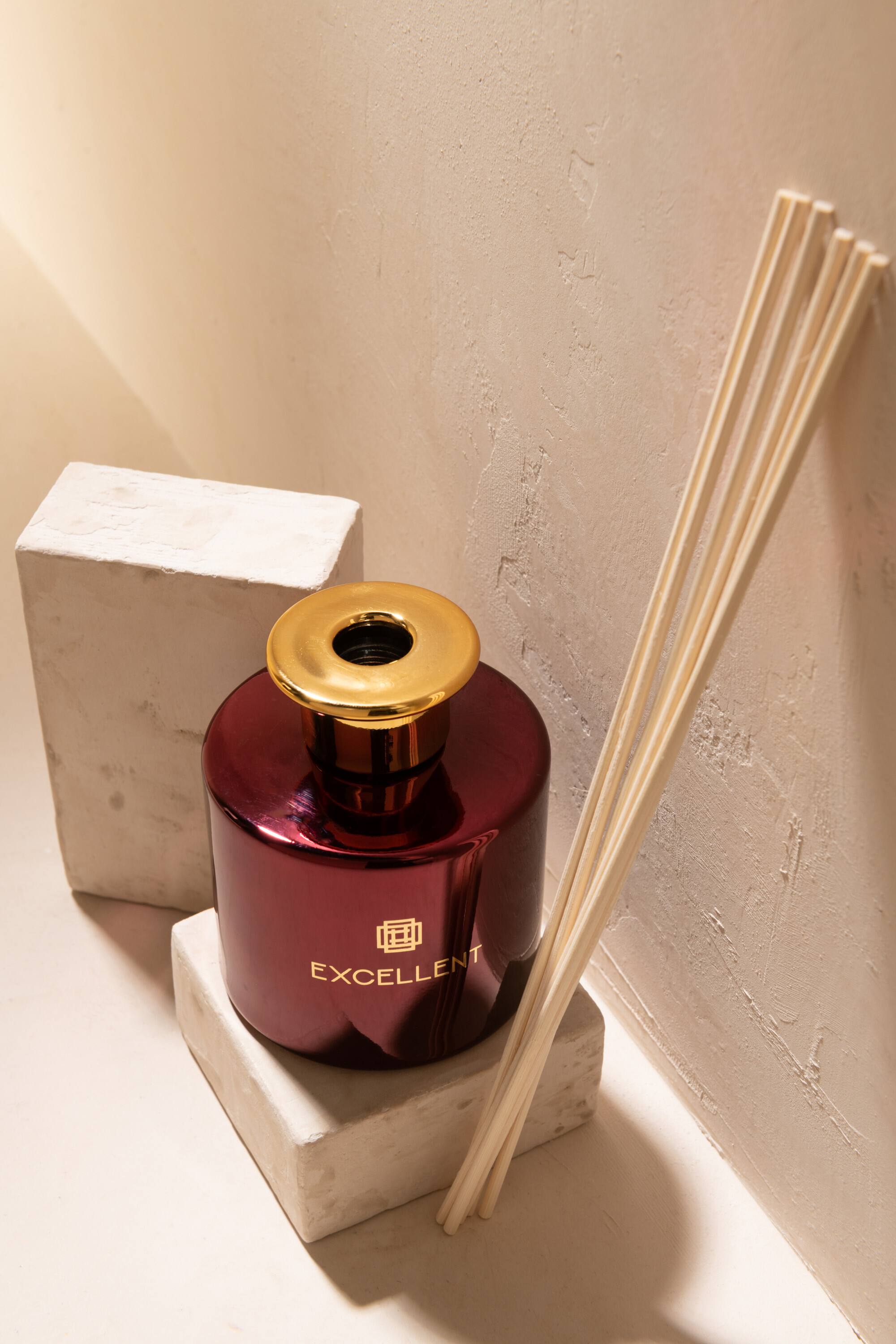 SALE % - Ulei parfumat, Sticla, Rosu, 9.5x9.5x27 cm