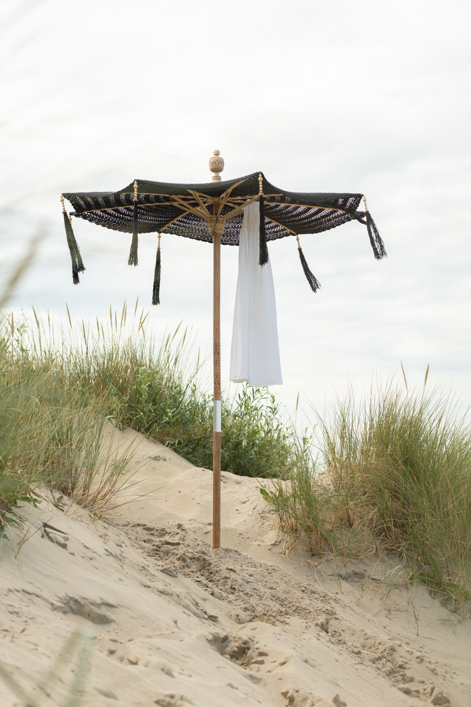 Umbrela decorativa, Textil, Negru, 140x140x253 [9]