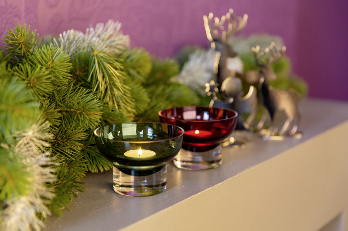 JULIA, Suport de tea lights din sticlă, verde inchis, h.7 cm, d.10,5 cm [6]
