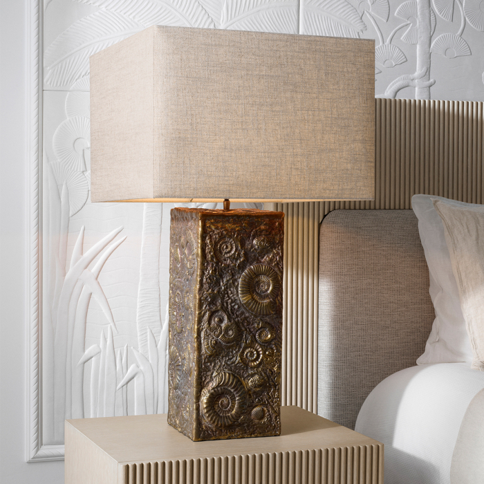 Lampa de masa Kamari cu finisaj vintage din alama, Abajurul este inclus |W. 21 | max W. 50 | H. 87.5 cm  [2]