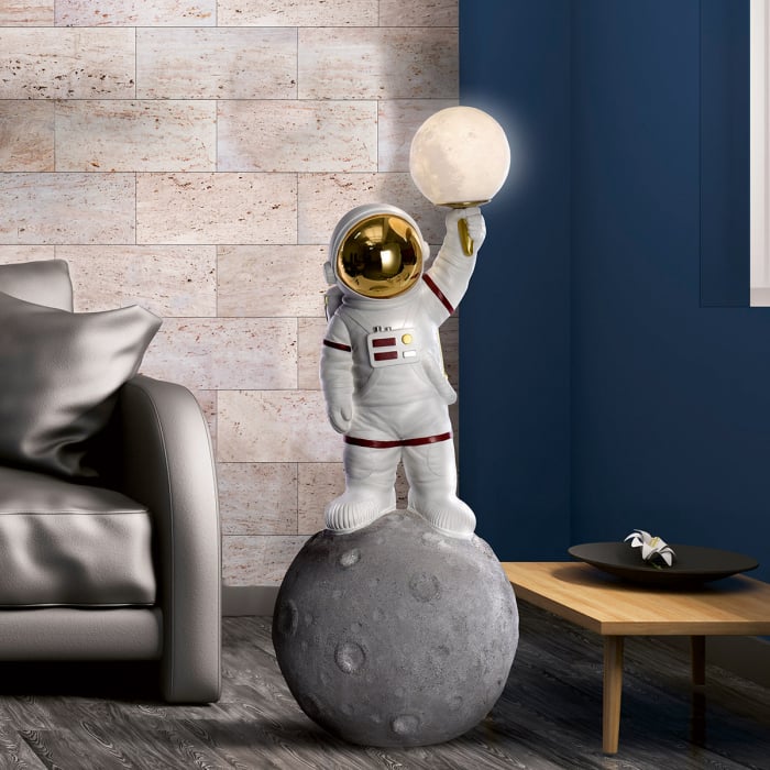 Lampa de masa (LED), Astronaut, Apollo 11, Polyresin, negru, gri, PU 1, L. 33,5 cm, L. 30,5 cm, H. 93 cm [7]