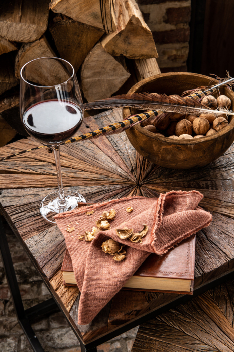 Pahar de vin, Leo [1]