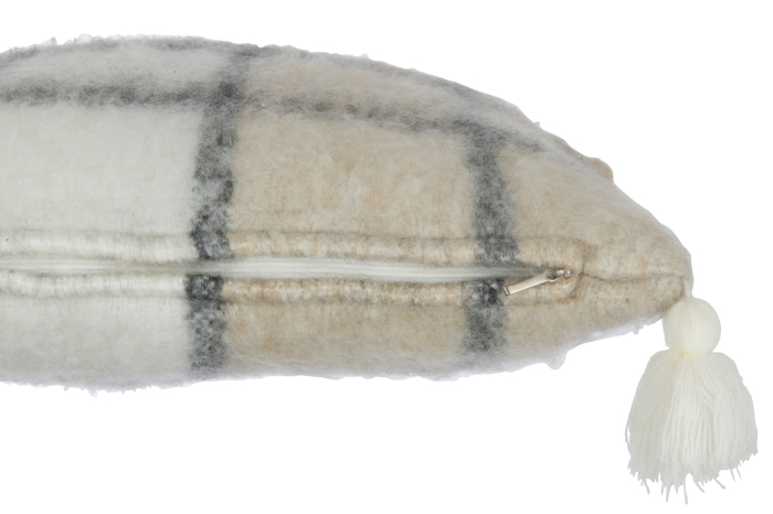 Perna cu ciucuri, Poly Bej [2]