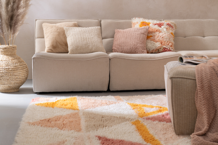 Perna geometrica din lana multicolora | L 50X l 50X H 15 cm [1]