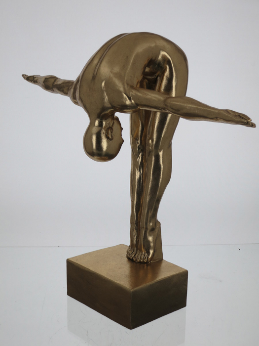 Sculptură, Cliffhanger, Rășină sintetică, aurie, PU 1, L. 17 cm, L. 56 cm, H 47 cm [1]