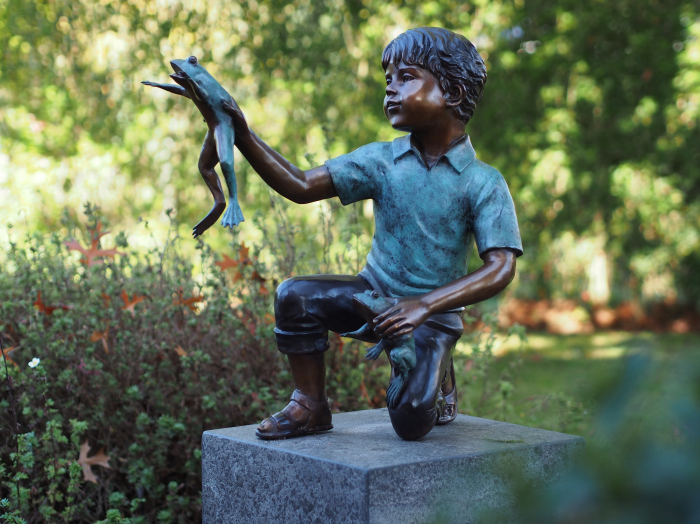 Statuie baiat cu broasca, Bronz, 60 X 25 X 50 cm [4]