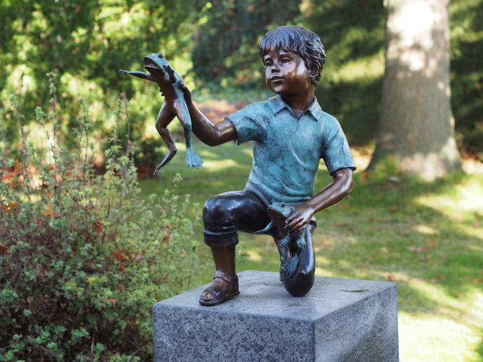 Statuie baiat cu broasca, Bronz, 60 X 25 X 50 cm [2]