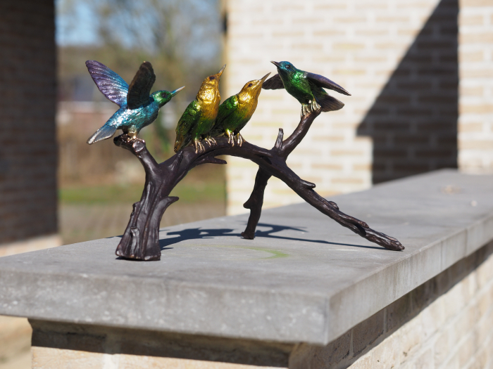 Statuie bronz, 4 păsări pe o ramură [1]