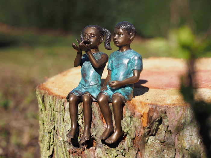 Statuie bronz, Copii cu fluture 14 x 7 x 9 cm [3]