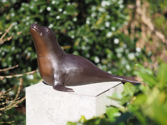 Statuie bronz, Leu de mare (fântână)  [2]