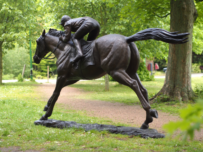 Statuie calaret pe cal, Bronz, 200 X 80 X 350 cm [4]