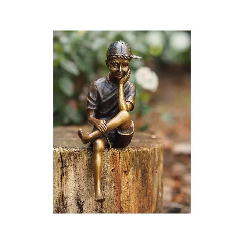 Statuie de bronz moderna Boy with cap 19x8x6 cm lotusland.ro