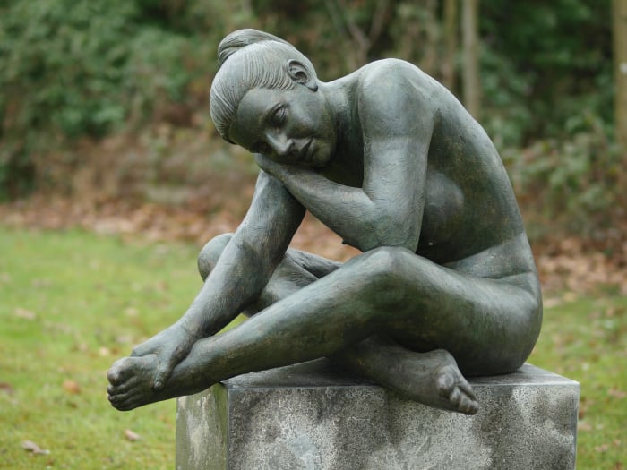 Statuie femeie nud adormita, Bronz, 59 X 60 X 85 cm