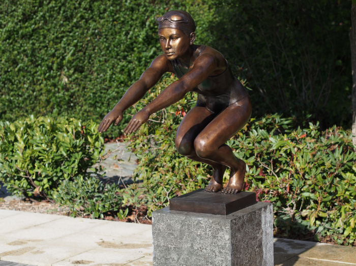 Statuie inotatoare, Bronz, 90 X 29 X 93 cm [2]