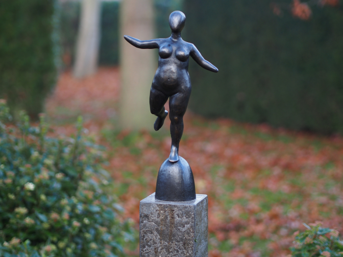 Statuie mare femeia nud, Bronz, 41 x 14 x 20 cm