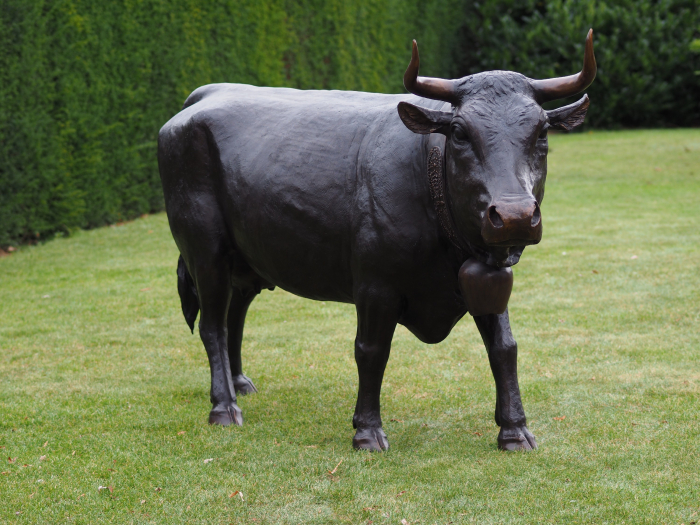 Statuie vaca herens, Bronz, 135 X 65 X 220 cm [2]