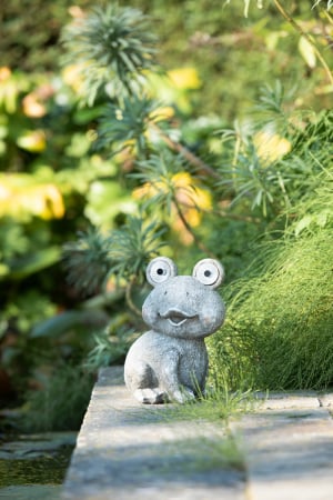 SALE % - Figurina Frog Solar, Rasina, Gri, 11.5x11.8x15.8 cm