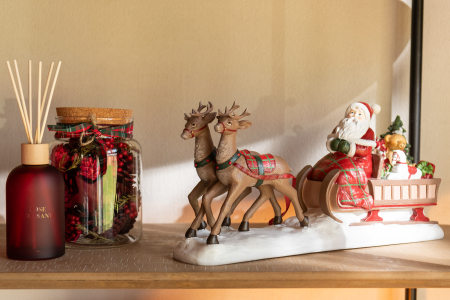 Decoratiuni - Figurina, Sanie Mos Craciun cu reni, multicolora