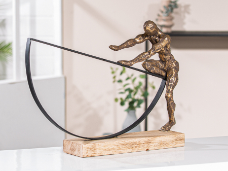 SALE % - Figurina Uphill, aluminiu/lemn, auriu, 31x29.5x9 cm