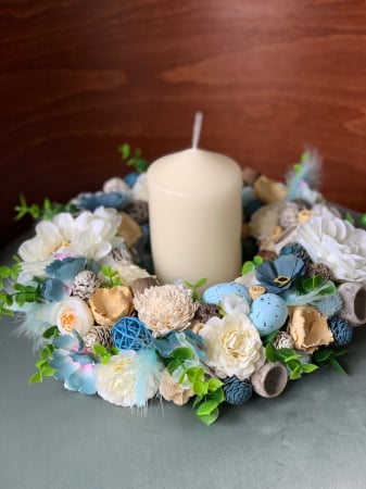 Decoratiune perete/usa ce poate fi folosit si ca decor pentru masa de Paste, alb-albastru, handmade, 32 cm [1]