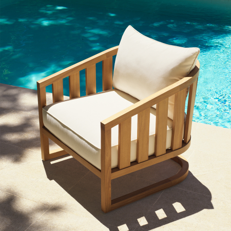 Scaun de exterior Aruba din lemn natural de tec, cu perne din panza Sunbrella |W. 75 | D. 76 | H. 78 | SD. 52 | SW. 67 | SH. 43 | AH. 54 cm  [1]