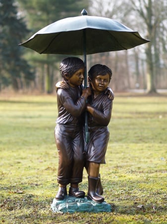 SALE % - Statuie 2 copii sub umbrela, Bronz, 127 X 53 X 43 cm