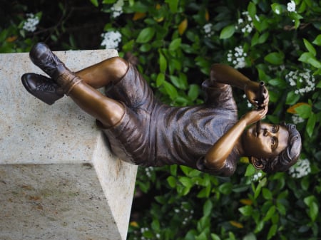 SALE % - Statuie baiat care canta la flaut, Bronz,75 X 39 X 32 cm