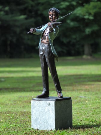 Statui - Statuie baiat care canta la vioara, Bronz, 133 X 76 X 89 cm