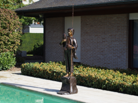 Statuie baiat care pescuieste, Bronz, 230 X 60 X 45 cm [1]
