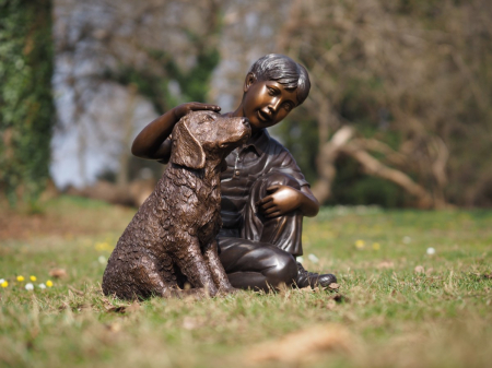 Statuie bronz, Băiat cu câine [3]