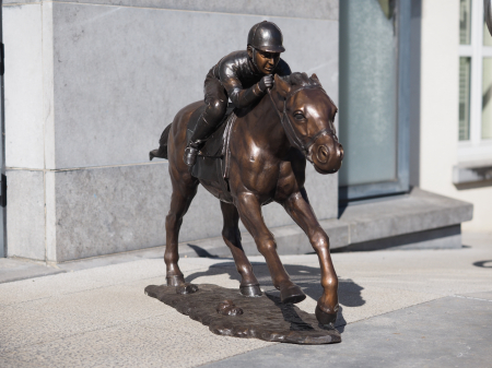 Statuie bronz, Jocheu pe cal  [3]