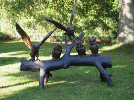 Statuie bufnita care sta pe o crenguta, Bronz, 140 X 50 X 150 cm [3]