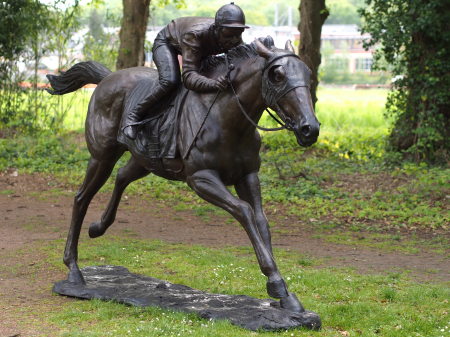 SALE % - Statuie calaret pe cal, Bronz, 200 X 80 X 350 cm