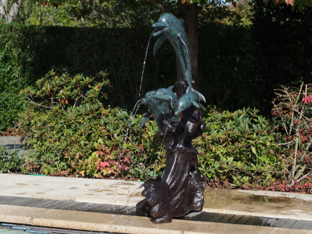 Statuie familie de delfini, Bronz, 158 X 100 X 78 cm [1]