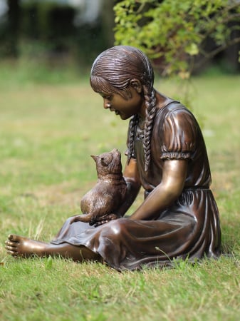 Statui - Statuie fata cu o pisica, Bronz, 62 X 45 X 55 cm