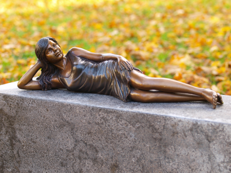 Figurine bronz - Statuie fata intinsa, Bronz,  14 x 11 x 55 cm