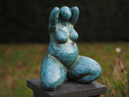 Figurine bronz - Statuie femeia plinuta Belle Donna, Bronz, 32 x 17 x 36 cm
