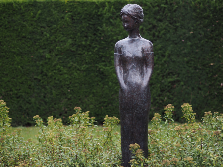 Statuie femeie moderna, Bronz, 167 X 30 X 37 cm [1]