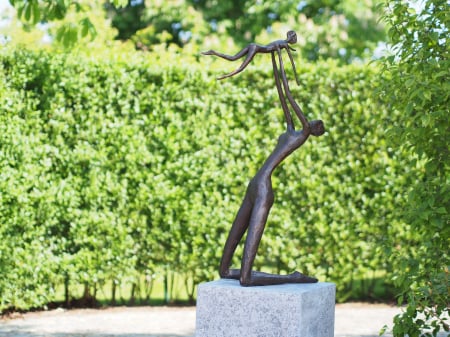 Statui - Statuie mama si copil, Bronz, 95 X 24 X 46 cm
