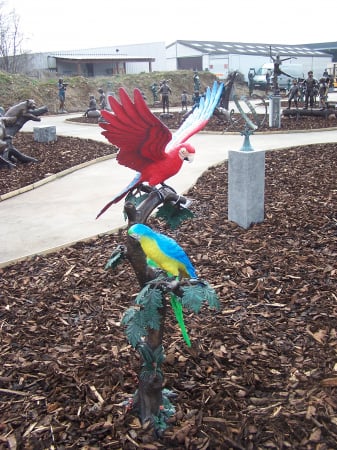 Statui - Statuie papagal colorat, Bronz, 139 X 55 X 60 cm