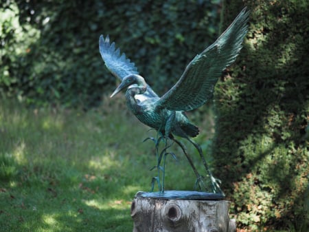 SALE % - Statuie pasăre macara zburătoare, Bronz, 83 X 75 X 105 cm