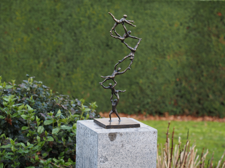 Statuie spirala de oameni, Bronz, 46 x 15 x 15 cm [2]