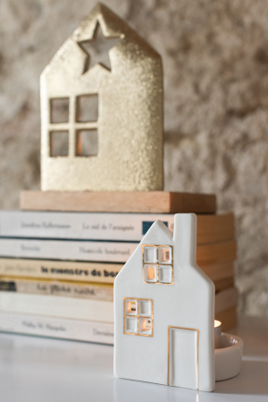 DECORATIUNI - Suport lumanare tip pastila, model casa, argila, alb, sortiment de 2 | L 6.5X l 6X H 8.5 cm