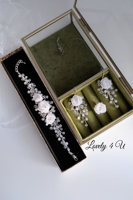 LARY - COLIER CU FIR TRANSPARENT [5]