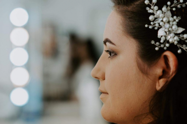 CHRISTINE -Accesoriu argintiu de par mireasa cu cristale si perle, Pieptan mireasa cu perle [6]