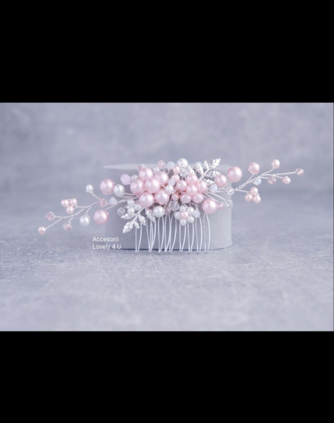 PIEPTAN MIREASA roz, DIADEMA MIREASA, ACCESORIU PAR MIREASA CU FRUNZE, ACCESORII DE PAR MIRESE, ACCESORII NUNTA, ACCESORII CU PERLE, DIADEMA CU PERLE, PIEPTAN VOAL MIREASA, BIJUTERII PAR MIREASA, CORONITA, TIARA [7]